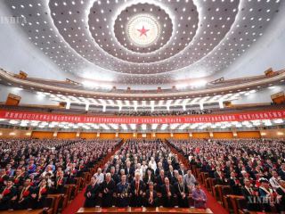 တရုတ်ကွန်မြူနစ်ပါတီက တရုတ်နိုင်ငံ နှစ်ထောင်ချီသမိုင်းတွင် အထွန်းပြောင်ဆုံး စာမျက်နှာအား ရေးခြယ်ခဲ့ဟု ရှီကျင့်ဖိန် ဆို
