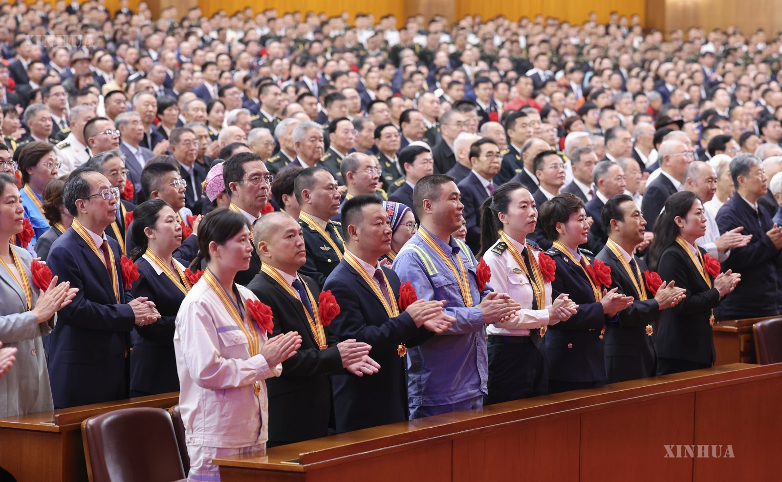 တရုတ်ကွန်မြူနစ်ပါတီ (CPC) တည်ထောင်ခြင်း ၁၀၅ နှစ်မြောက် နှစ်ပတ်လည် အထိမ်းအမှတ်ဂုဏ်ပြုအခမ်းအနားအား တရုတ်နိုင်ငံ မြို့တော်ပေကျင်းရှိ ပြည်သူ့ခန်းမဆောင်၌ ၂၀၂၆ ခုနှစ် ဇူလိုင် ၁ ရက်က ကျင်းပစဉ် (ဆင်ဟွာ)