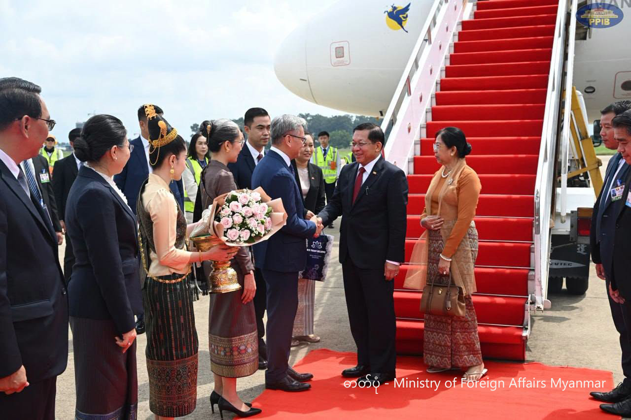 မြန်မာနိုင်ငံ သမ္မတ လာအိုနိုင်ငံသို့ နိုင်ငံတော်ခရီးစဉ်ရောက်ရှိလာသည်ကို ၂၀၂၆ ခုနှစ် ဇူလိုင် ၃ ရက်က တွေ့ရစဉ် (ဓာတ်ပုံ - Ministry of Foreign Affairs Myanmar)