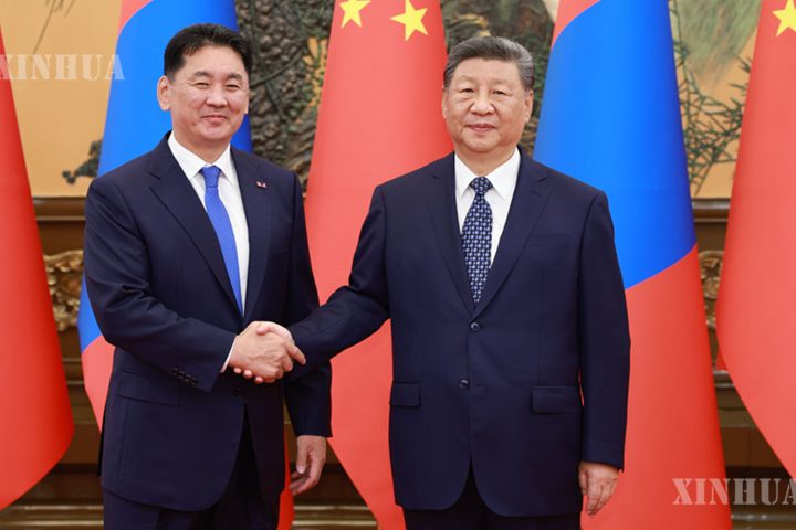 ရှီကျင့်ဖိန်က မွန်ဂိုလီးယားနိုင်ငံ သမ္မတ Ukhnaa Khurelsukh ထံသို့ မွန်ဂိုလီးယားနိုင်ငံ အမျိုးသားနေ့အတွက် ဂုဏ်ပြုသဝဏ်လွှာ ပေးပို့