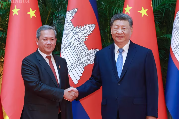 ရှီကျင့်ဖိန်နှင့် ကမ္ဘောဒီးယား ဝန်ကြီးချုပ် ဟွန်မန်နက် တွေ့ဆုံဆွေးနွေး