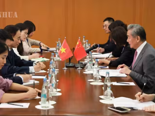 တရုတ်နိုင်ငံနှင့် ဗီယက်နမ်နိုင်ငံတို့က စည်းလုံးမှုနှင့် ပူးပေါင်းဆောင်ရွက်မှု ပိုမိုအားကောင်းစေသင့်ကြောင်း တရုတ်နိုင်ငံ နိုင်ငံခြားရေးဝန်ကြီး ပြောကြား