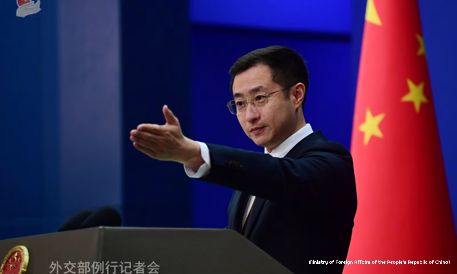 တရုတ်နိုင်ငံခြားရေးဝန်ကြီးဌာန ပြောရေးဆိုခွင့်ရှိသူ လျင်ကျန့်အား ၂၀၂၆ ခုနှစ် ဇူလိုင် ၂၄ ရက် သတင်းစာရှင်းလင်းပွဲ၌ တွေ့ရစဉ် (ဓာတ်ပုံ- Ministry of Foreign Affairs People’s Republic of China)