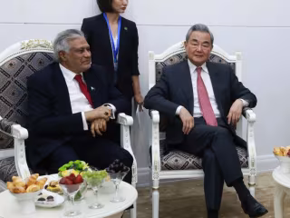 တရုတ်နိုင်ငံ ထိပ်တန်းသံတမန်နှင့် ပါကစ္စတန်နိုင်ငံခြားရေးဝန်ကြီး တွေ့ဆုံဆွေးနွေး