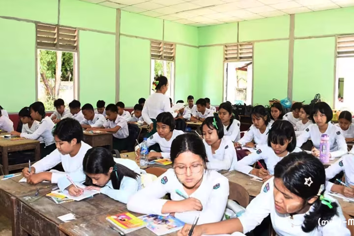 မြန်မာနိုင်ငံတွင် ပညာရေးဝန်ကြီးဌာနက ကျောင်းချိန်အတွင်း မိုဘိုင်းဖုန်းအသုံးပြုမှုကို တားမြစ်