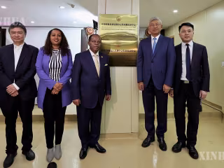 တရုတ်ပညာရှင်များနှင့် နည်းပညာများက အီသီယိုးပီးယား ဆေးကုသရေး အဆင့်အတန်း မြှင့်တင်ရေးအား အထောက်အကူပြုကြောင်း အီသီယိုးပီးယားသမ္မတ ဆို