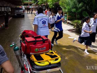 ထိုင်းရဲတပ်ဖွဲ့က ကျောင်းတွင်းပစ်ခတ်မှု သေဆုံးသူစာရင်းကို ၆ ဦးအဖြစ် ပြန်လည်ပြင်ဆင်၊ ၂၃ ဦး ဒဏ်ရာရ