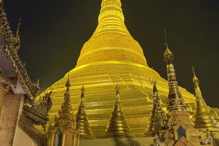 မြန်မာနိုင်ငံရှိ ရွှေတိဂုံစေတီတော်မြတ်ကြီးကို ၇လအတွင်း ခရီးသွားဧည့်သည် ၄.၃၇ သန်းကျော် လာရောက်