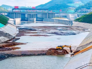 တရုတ်နိုင်ငံ၏ မြစ်မှပင်လယ်သို့ ချိတ်ဆက်ထားသော အဓိက တူးမြောင်းအား မဖွင့်လှစ်မီ သင်္ဘောများ စတင်စမ်းသပ်ခုတ်မောင်း