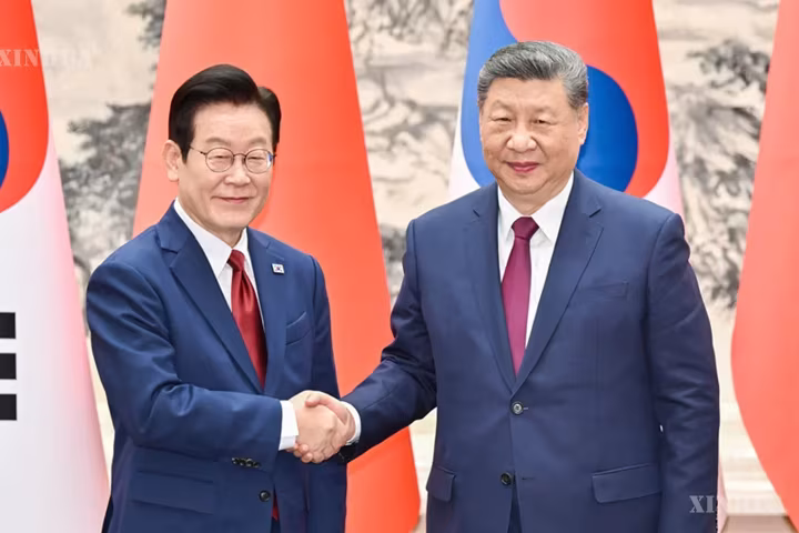 ရှီကျင့်ဖိန်က တောင်ကိုရီးယားအစိုးရ တည်ထောင်ခြင်း ၇၈ နှစ်မြောက်အတွက် တောင်ကိုရီးယားသမ္မတ လီဂျေမြောင်ထံသို့ ဂုဏ်ပြုသဝဏ်လွှာ ပေးပို့