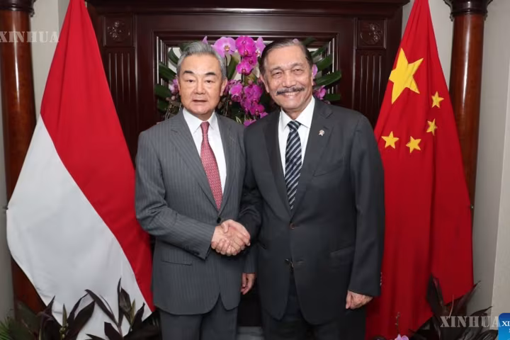 တရုတ်-အင်ဒိုနီးရှား ပူးပေါင်းဆောင်ရွက်မှုက ကမ္ဘာ့တောင်ဘက်ခြမ်းအတွက် စံနမူနာဖြစ်ကြောင်း တရုတ်နိုင်ငံ နိုင်ငံခြားရေးဝန်ကြီး ပြောကြား