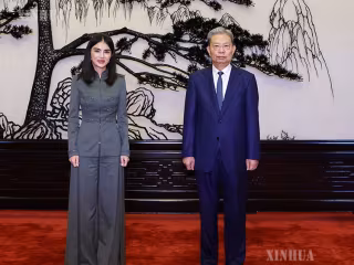 ကျောက်လဲ့ကျိနှင့် ဥဇဘက်ကစ္စတန်သမ္မတရုံး အကြီးအကဲ Saida Mirziyoyeva တွေ့ဆုံဆွေးနွေး