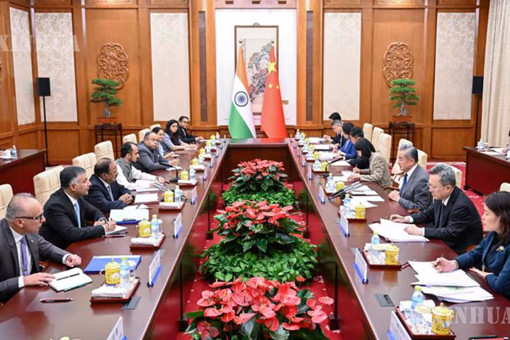 တရုတ်-အိန္ဒိယ နယ်နိမိတ်အရေး အထူးကိုယ်စားလှယ်များ ပေကျင်းမြို့၌ တွေ့ဆုံဆွေးနွေး