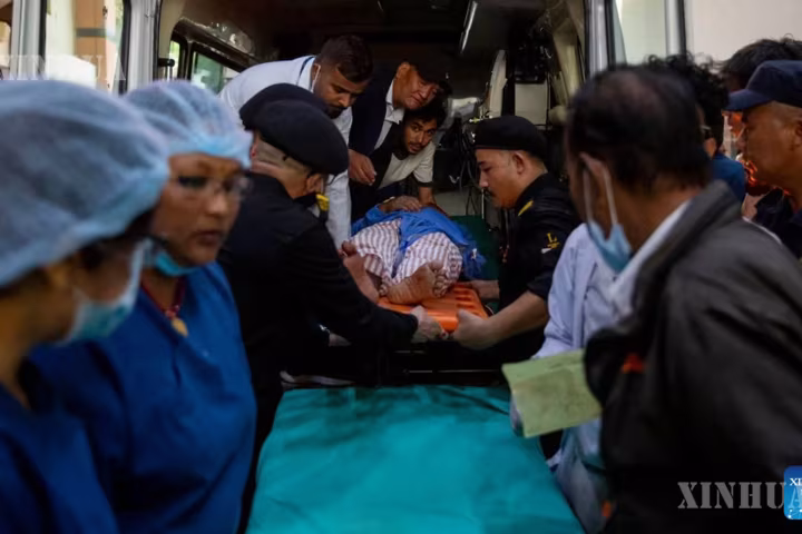 နီပေါနိုင်ငံတွင် ရေကြီးမှုကြောင့် လူပေါင်း ၁၆၅ ဦး သေဆုံးပြီး ၈၂၃ ဦး ပျောက်ဆုံးနေ