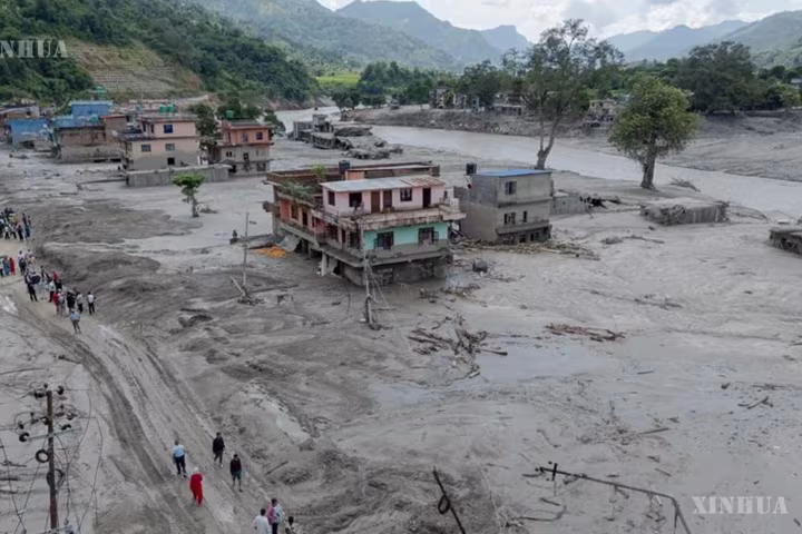 နီပေါနိုင်ငံတွင် ရေဘေးကြောင့် သေဆုံးသူအရေအတွက် ၄၆၉ ဦးအထိ မြင့်တက်လာကြောင်း ရဲတပ်ဖွဲ့ ထုတ်ပြန်