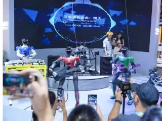 လက်တွေ့ကမ္ဘာ့လုပ်ငန်းဆောင်တာများကို Embodied AI စက်ရုပ်များ မည်သို့ လုပ်ဆောင်နေသနည်း