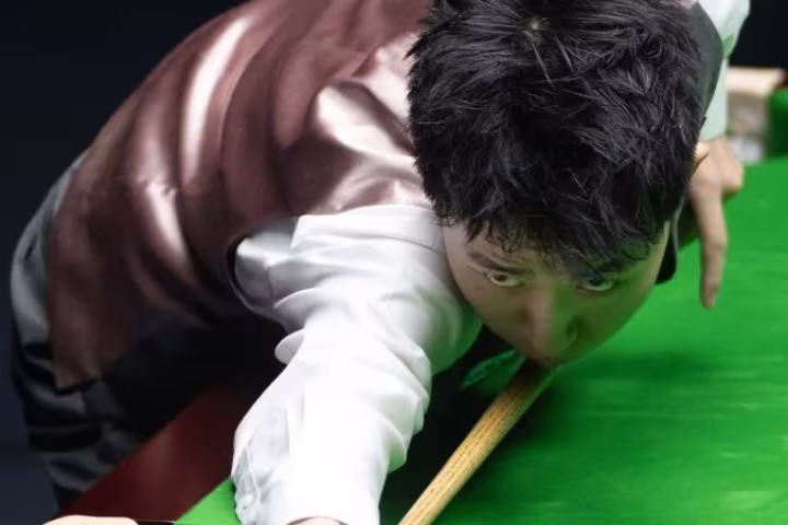 Wuhan Open စနူကာပြိုင်ပွဲတွင် တရုတ်နိုင်ငံမှ ချန်ပင်းယွိက အဆင့်သတ်မှတ်ချက်ပါဝင်သည့် ပြိုင်ပွဲချန်ပီယံဆုကို ပထမဆုံးအကြိမ်ဆွတ်ခူး