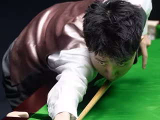 Wuhan Open စနူကာပြိုင်ပွဲတွင် တရုတ်နိုင်ငံမှ ချန်ပင်းယွိက အဆင့်သတ်မှတ်ချက်ပါဝင်သည့် ပြိုင်ပွဲချန်ပီယံဆုကို ပထမဆုံးအကြိမ်ဆွတ်ခူး