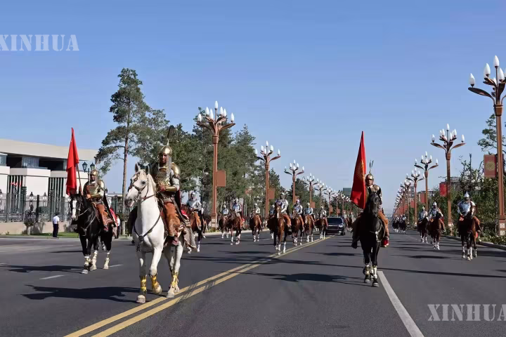 ကာဂျစ္စတန်နိုင်ငံ သမ္မတ ကြီးမှူးကျင်းပသည့် ကြိုဆိုပွဲအခမ်းအနား သမ္မတ ရှီ တက်ရောက်