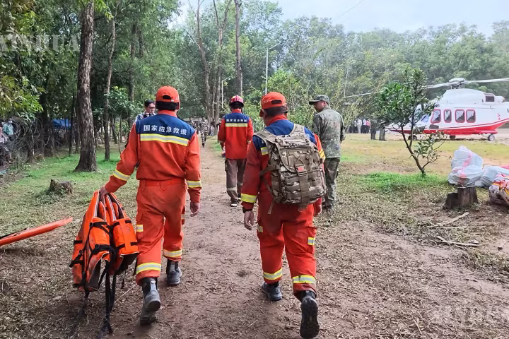 တရုတ်-နီပေါ ပူးပေါင်းဆောင်ရွက်၍ နီပေါ ရွှံ့နွံပြိုကျမှု ဘေးဒဏ်သင့်ဒေသ၌ ကယ်ဆယ်ရေးလုပ်ငန်းများ လုပ်ဆောင်