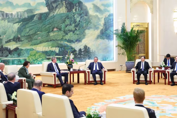 တရုတ်နိုင်ငံ ဝန်ကြီးချုပ်က အမေရိကန်-တရုတ် စီးပွားရေးကောင်စီ ဒါရိုက်တာဘုတ်အဖွဲ့ ကိုယ်စားလှယ်အဖွဲ့အား လက်ခံတွေ့ဆုံ