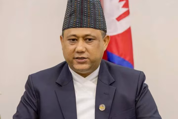 “တရုတ်နိုင်ငံအစိုးရက ကျွန်တော်တို့ကို ပံ့ပိုးကူညီပေးတာ ဘက်စုံထောင့်စုံပါပဲ” ______ နီပေါနိုင်ငံခြားရေးဝန်ကြီး Shisir Khanal နှင့် သီးသန့်တွေ့ဆုံမေးမြန်းမှု