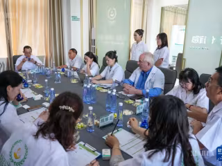 “တရုတ်နိုင်ငံ သံလွင်သီးဇာတိ” တွင် နိုင်ငံတကာ သံလွင်ဆီပြိုင်ပွဲ ကျင်းပ