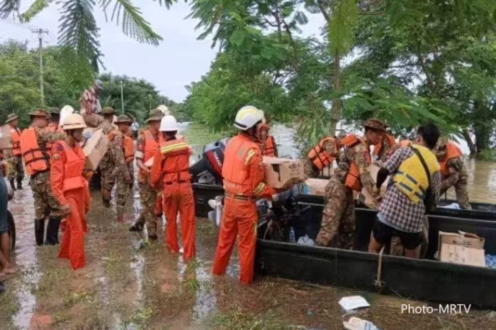 မြန်မာနိုင်ငံတစ်၀န်း ရေကြီးရေလျှံမှုကြောင့် လူပေါင်း ၂ သိန်းကျော် ရေဘေးသင့်ပြီး လူ ၃ ဦး သေဆုံး