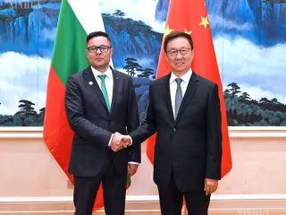 တရုတ်နိုင်ငံ ဒုတိယသမ္မတက ဘူလ်ဂေးရီးယား၊ ကမ္ဘောဒီးယားနှင့် ဆားဘီးယားနိုင်ငံတို့မှ ဒုတိယဝန်ကြီးချုပ်များနှင့် တွေ့ဆုံ