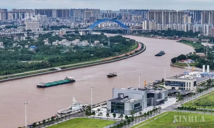 တရုတ်နိုင်ငံက အရှေ့တောင်အာရှနိုင်ငံများသို့ ကုန်သွယ်ရေးလမ်းကြောင်းတိုဖြစ်သည့် ဖိန်လုတူးမြောင်းကို ဖွင့်လှစ်