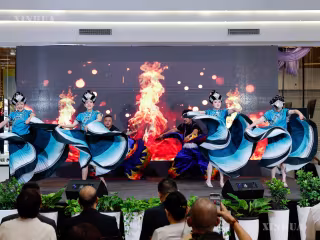 “လဝန်းထိန်သာ ဆွေရင်းမဟာ၊ ဂီတသံပြိုင် စိတ်နှလုံးမြိုင်” ဆောင်းဦးလယ်လမုန့်ပွဲတော် အနုပညာဖျော်ဖြေပွဲ ရန်ကုန်မြို့တွင် ကျင်းပ