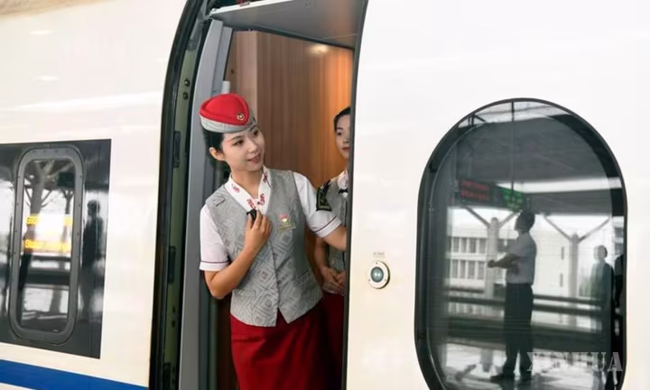 တရုတ်နိုင်ငံ၏ မြန်နှုန်းမြင့်ရထားလမ်းကွန်ရက် တိုးချဲ့ခြင်းက မြို့ချင်းဖြတ်ကျော် ဟန်ချက်ညီညီ ဖွံ့ဖြိုးတိုးတက်ရေးကို အားဖြည့်ပေး
