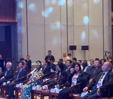 ကမ္ဘာတစ်ဝန်းမှ ဧည့်သည်တော်များ လော့ယန်မြို့၌ ယဉ်ကျေးမှုအမွေအနှစ်နှင့် မြို့ပြအနာဂတ် ဆွေးနွေး