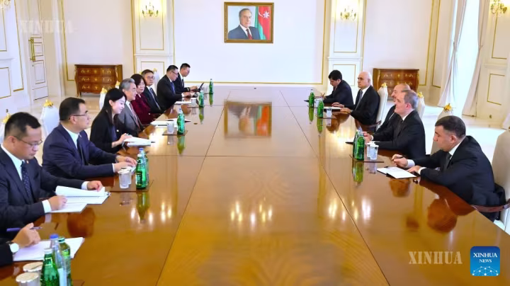 အဇာဘိုင်ဂျန်နိုင်ငံ သမ္မတနှင့် တရုတ်နိုင်ငံ နိုင်ငံခြားရေးဝန်ကြီး တွေ့ဆုံဆွေးနွေး