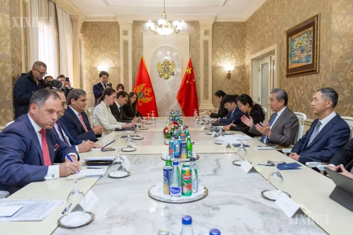 တရုတ်နိုင်ငံခြားရေးဝန်ကြီးနှင့် မွန်တီနီဂရိုးနိုင်ငံခြားရေးဝန်ကြီး တွေ့ဆုံ