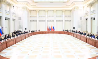 တရုတ်နိုင်ငံနှင့် ရုရှားနိုင်ငံတို့က အဖျက်သဘောဆောင်သည့် ပြင်ပစွက်ဖက်မှုများကို ယူရေးရှားဒေသ မတည်ငြိမ်ရသည့် အဓိကအကြောင်းရင်းအဖြစ် ရှုမြင်ဟု ပူးတွဲကြေညာချက် ထုတ်ပြန်