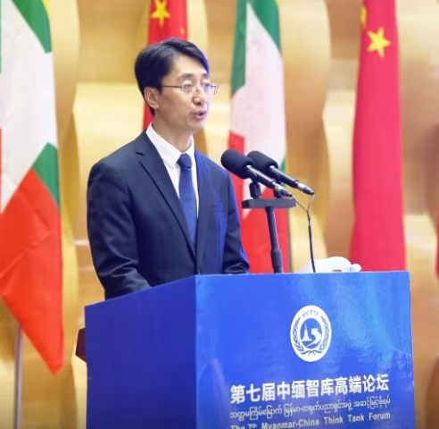 တရုတ်-မြန်မာ ပညာရှင်အဖွဲ့ အဆင့်မြင့်ဖိုရမ်ကို ယူနန်ပြည်နယ် တက်ဟုန်းပြည်နယ်ခွဲ၌ ကျင်းပ