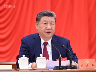 တရုတ်ကွန်မြူနစ်ပါတီ ဗဟိုကော်မတီ၏ မျက်နှာစုံညီအစည်းအဝေးတွင် ပါတီ၏ ဘက်ပေါင်းစုံမှ တင်းကျပ်စွာ စီမံခန့်ခွဲမှုကို မဆုတ်မနစ် ခိုင်မာစွာဆောင်ရွက်ရေး ဆုံးဖြတ်ချက် အတည်ပြု